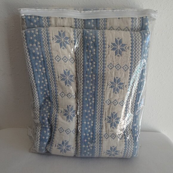 The Vermont Country Store Blue Nordic Twin Coverlet Blanket Cotton Quilted - Picture 4 of 10